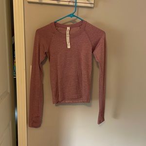 Lululemon Athletic Top!